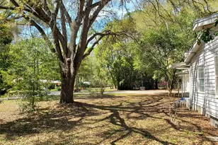 24274 NW 190th Ave, High Springs, FL 32643 - Photo 16