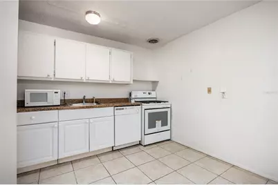 1700 SW 16th Court #B27, Gainesville, FL 32608 - Photo 14