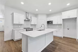 1132 SW 67th Wy, Gainesville, FL 32607 - Photo 2