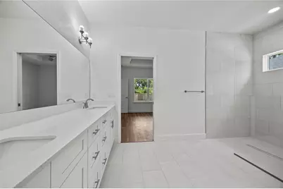 1100 SW 67th Way, Gainesville, FL 32607 - Photo 10