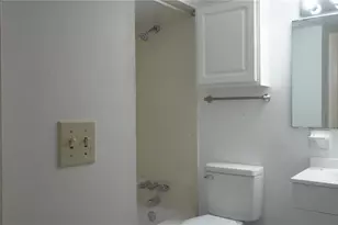 1700 SW 16th Ct, Gainesville, FL 32608 - Photo 12