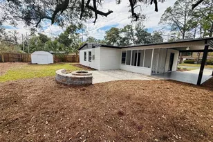 2403 NE 11th St, Gainesville, FL 32609 - Photo 16