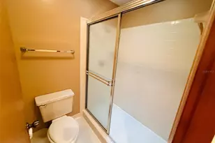 2435 NW 27th Pl, Gainesville, FL 32605 - Photo 14