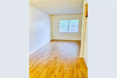 1213 NW 39th Avenue #B1, Gainesville, FL 32609 - Photo 8