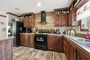 317 SW Cumberland St, Fort White, FL 32038 - Photo 8