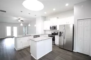 8254 NW 52nd St, Gainesville, FL 32653 - Photo 6