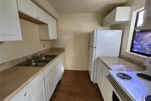 701 SW 67th Terrace, Gainesville, FL 32607 - Photo 2