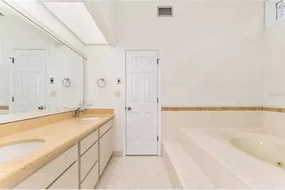 8303 SW 42nd Avenue, Gainesville, FL 32608 - Photo 28