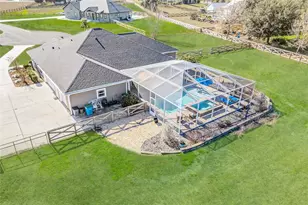 17640 NW 253rd Dr, High Springs, FL 32643 - Photo 4