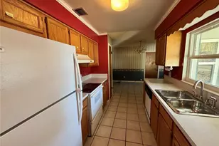 1221 SW 75th Dr, Gainesville, FL 32607 - Photo 4