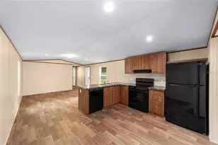 221 SE 167th Ct, Silver Springs, FL 34488 - Photo 4