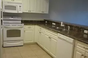 1561 NW 29 Rd, Gainesville, FL 32605 - Photo 4