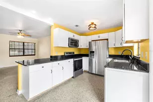 4005 NW 21st Dr, Gainesville, FL 32605 - Photo 16