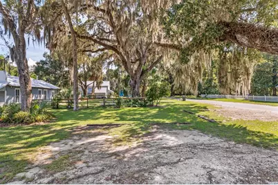 5610 Avenue G, Mc Intosh, FL 32664 - Photo 10