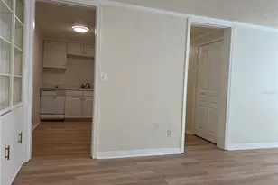 2490 SW 14th Dr, Gainesville, FL 32608 - Photo 6