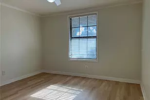 2490 SW 14th Dr, Gainesville, FL 32608 - Photo 12