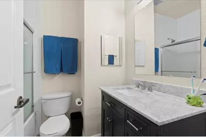 621 SW 10th Street #204, Gainesville, FL 32601 - Photo 32