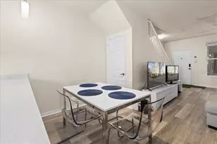 621 SW 10th St, Gainesville, FL 32601 - Photo 18