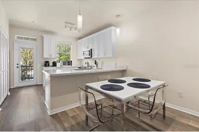 621 SW 10th Street #204, Gainesville, FL 32601 - Photo 8