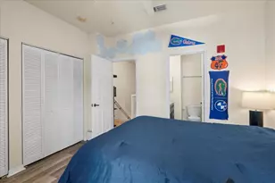 621 SW 10th St, Gainesville, FL 32601 - Photo 24