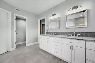 2026 NW 19th Ln, Gainesville, FL 32605 - Photo 24