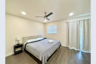 1826 SW 69th Terrace #A & B, Gainesville, FL 32607 - Photo 12