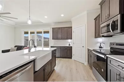 1402 SW 67th Drive, Gainesville, FL 32607 - Photo 4