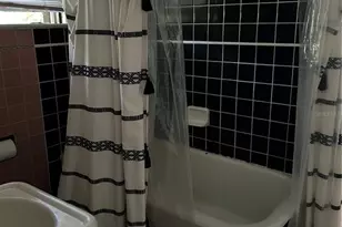 108 NW 7th St, Gainesville, FL 32601 - Photo 8