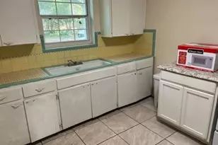 3205 NW 14th St, Gainesville, FL 32605 - Photo 2