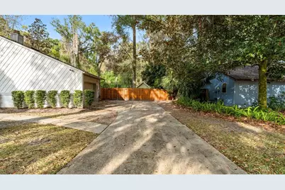 302 SW 77th Terrace, Gainesville, FL 32607 - Photo 6