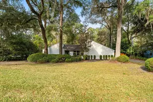 302 SW 77th Terrace, Gainesville, FL 32607 - Photo 2
