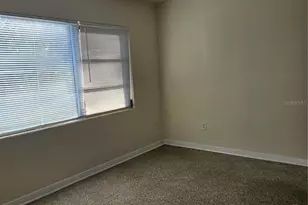 930/932 NE 6th Ave, Gainesville, FL 32601 - Photo 6