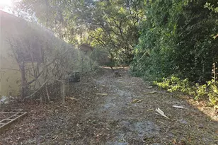 930/932 NE 6th Ave, Gainesville, FL 32601 - Photo 18