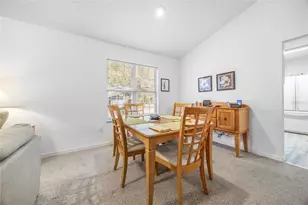 719 Town Ct, Bronson, FL 32621 - Photo 10