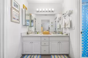 719 Town Ct, Bronson, FL 32621 - Photo 22