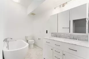 201 SE 2nd Ave, Gainesville, FL 32601 - Photo 32