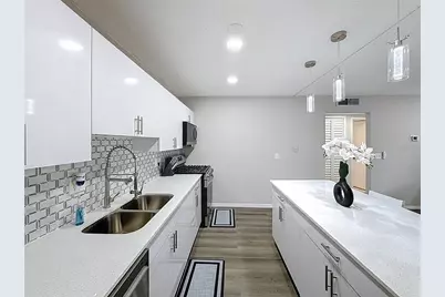 1700 SW 16th Court #J21, Gainesville, FL 32608 - Photo 14