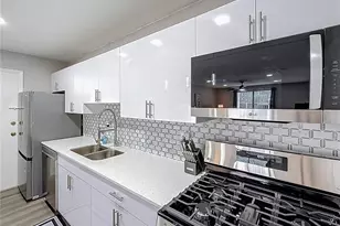 1700 SW 16th Ct, Gainesville, FL 32608 - Photo 12