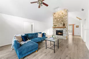 1901 SW 74th Terrace, Gainesville, FL 32607 - Photo 4