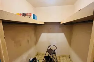 1004 NE 22nd St, Gainesville, FL 32641 - Photo 8