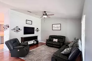 25429 SW 19 Ave, Newberry, FL 32669 - Photo 2