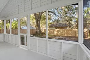 526 NW 3rd St, Gainesville, FL 32601 - Photo 22