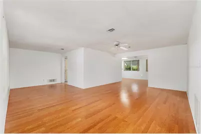 560 E Country Club Drive, Williston, FL 32696 - Photo 8