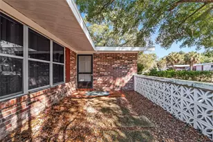 560 E Country Club Dr, Williston, FL 32696 - Photo 4