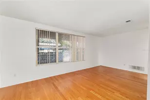 560 E Country Club Dr, Williston, FL 32696 - Photo 14