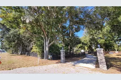 8762 State Road 26, Newberry, FL 32669 - Photo 2