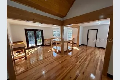 1027 NW 11th Avenue, Gainesville, FL 32601 - Photo 4
