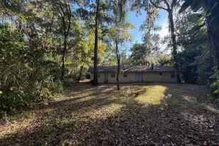 1100 SW 20 Pl, Gainesville, FL 32601 - Photo 2