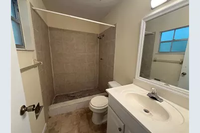 1100 SW 20th Place, Gainesville, FL 32601 - Photo 6