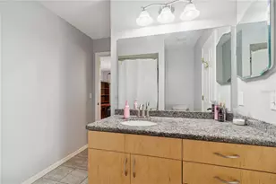 2718 NW 39th Dr, Gainesville, FL 32606 - Photo 8